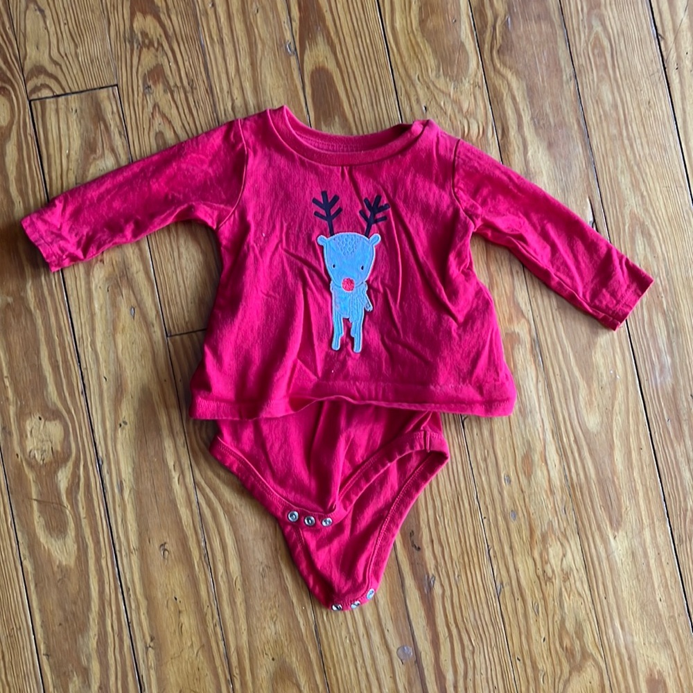 🍼Red Long Sleeve Rudolph T-Shirt/Bodysuit🍼